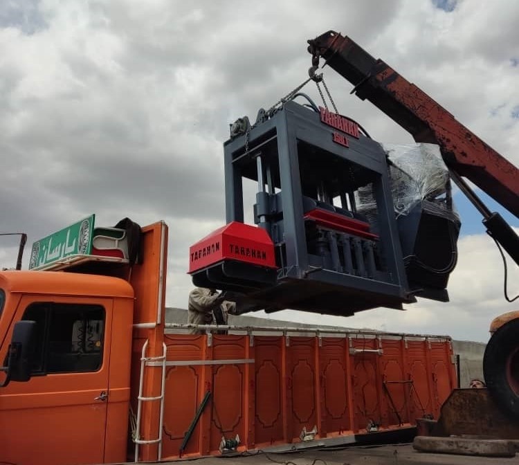 ارسال تجهیزات آزمایشگاهی به شرکت گلرنگ- تهران