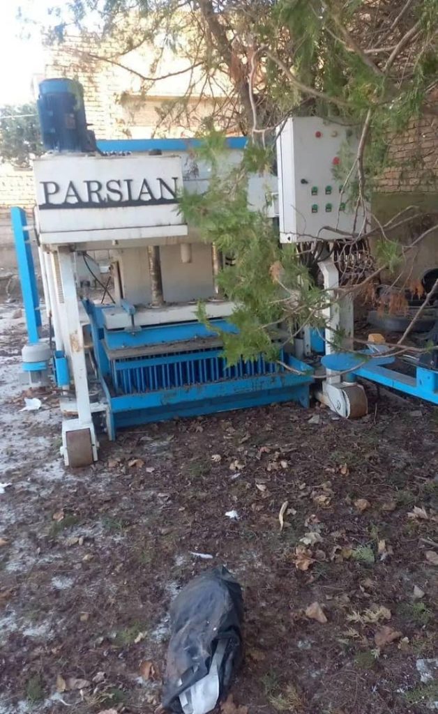 دستگاه بلوک زن دست دوم هیدرولیک سیار با قابلیت تولید جدول و فلاورباکس