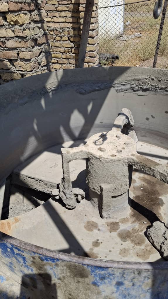 دستگاه ثابت تولید قطعات بتنی کارکرده