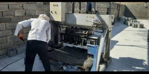 دستگاه بلوک زن نیمه اتومات ۶ قالبه