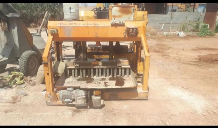 بلوک زن نیمه اتومات