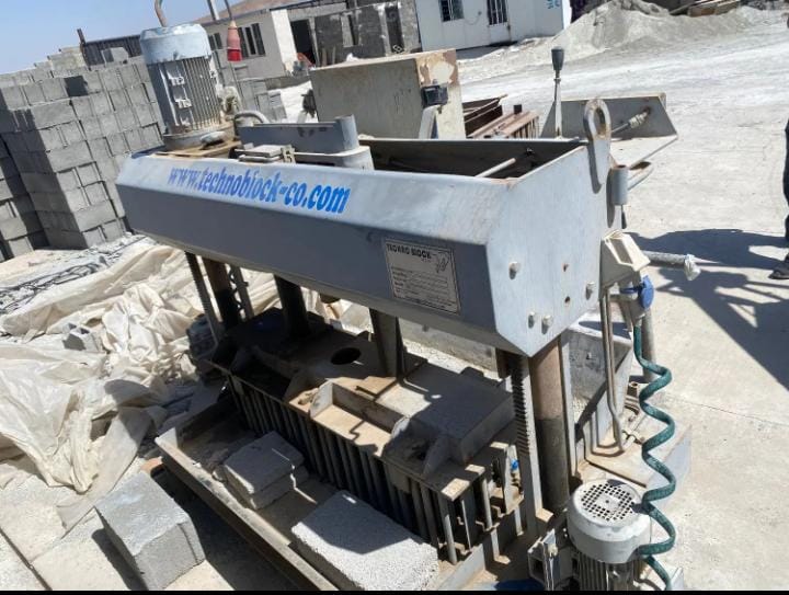 دستگاه بلوک زنی