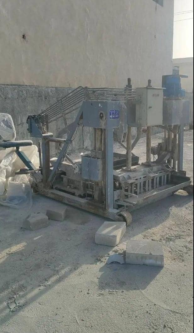 دستگاه بلوک زن اتومات