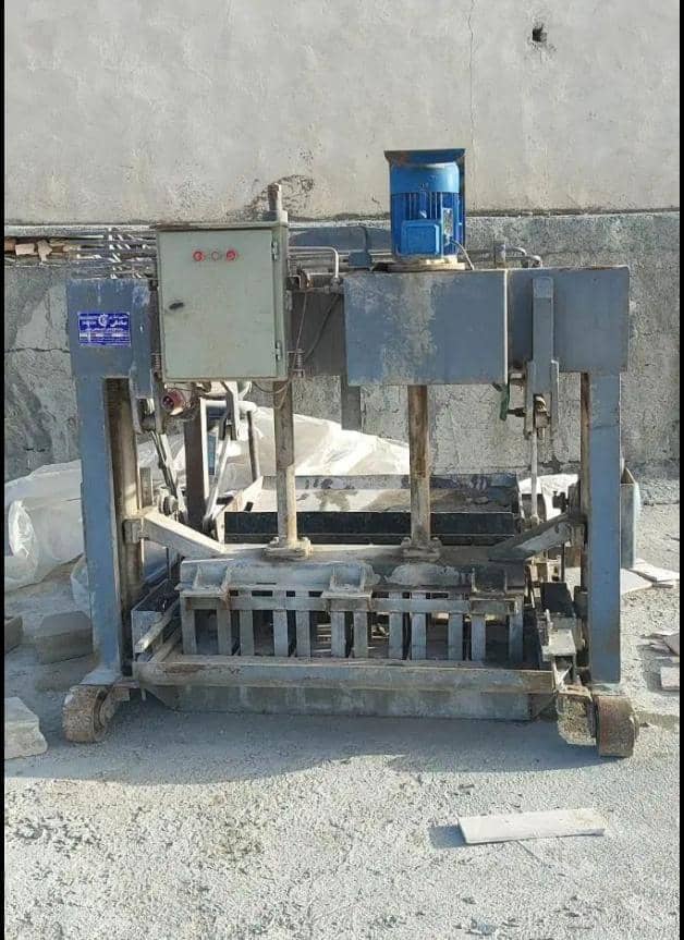 دستگاه بلوک زن اتومات