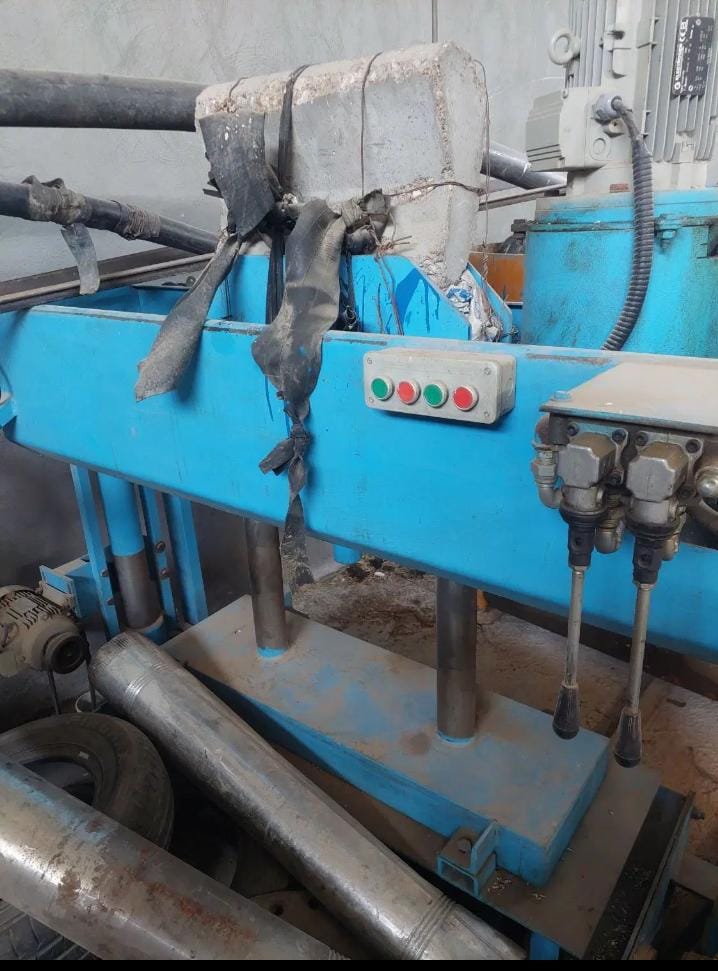 فروش دستگاه بلوک زن نیمه اتومات