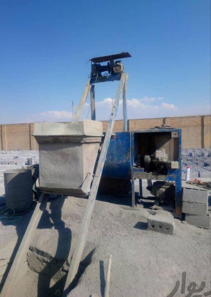 دستگاه بلوک زن گاری دار به همراه میکسر دست دوم