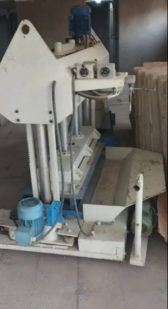 دستگاه بلوک زن